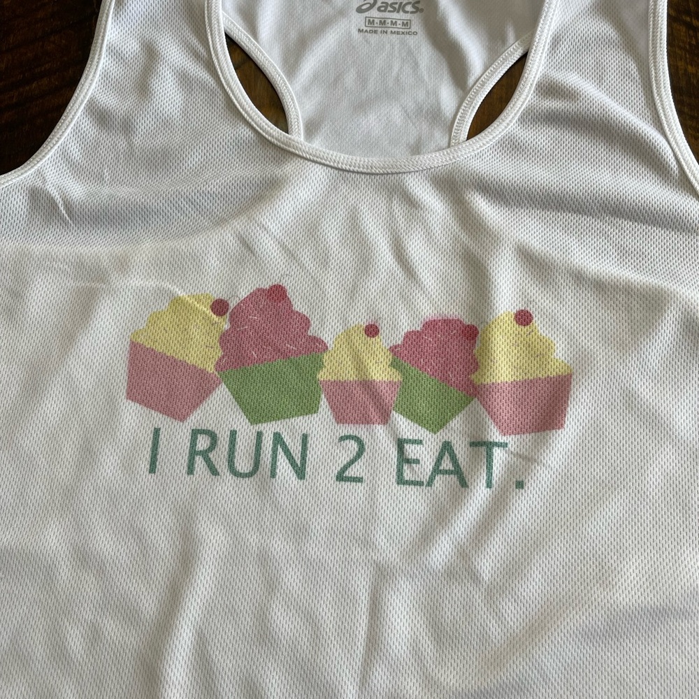 ASICS workout shirt - Picture 2 of 3